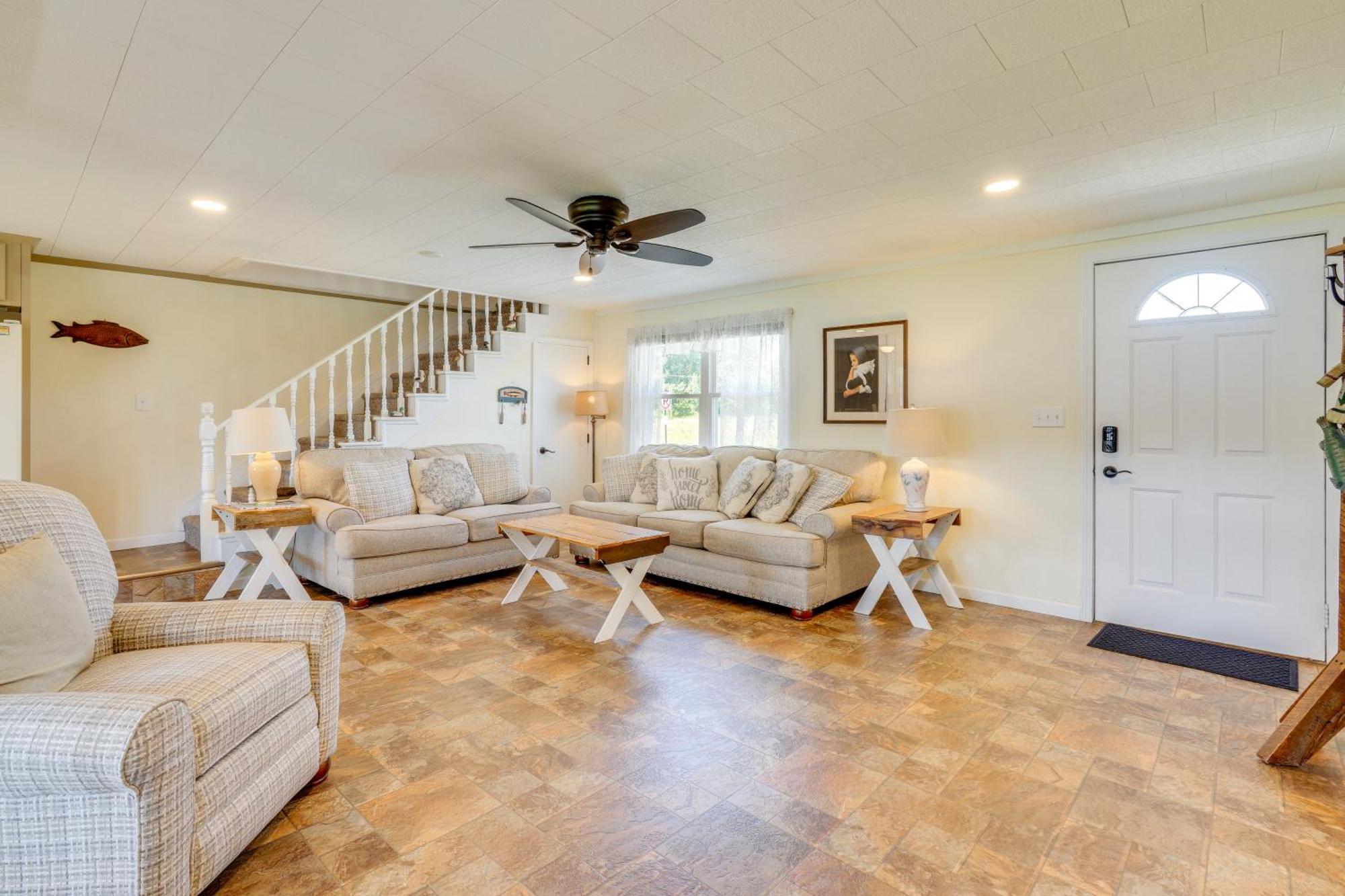 Howe Retreat With Fire Pit And Private Boat Dock! Exterior foto