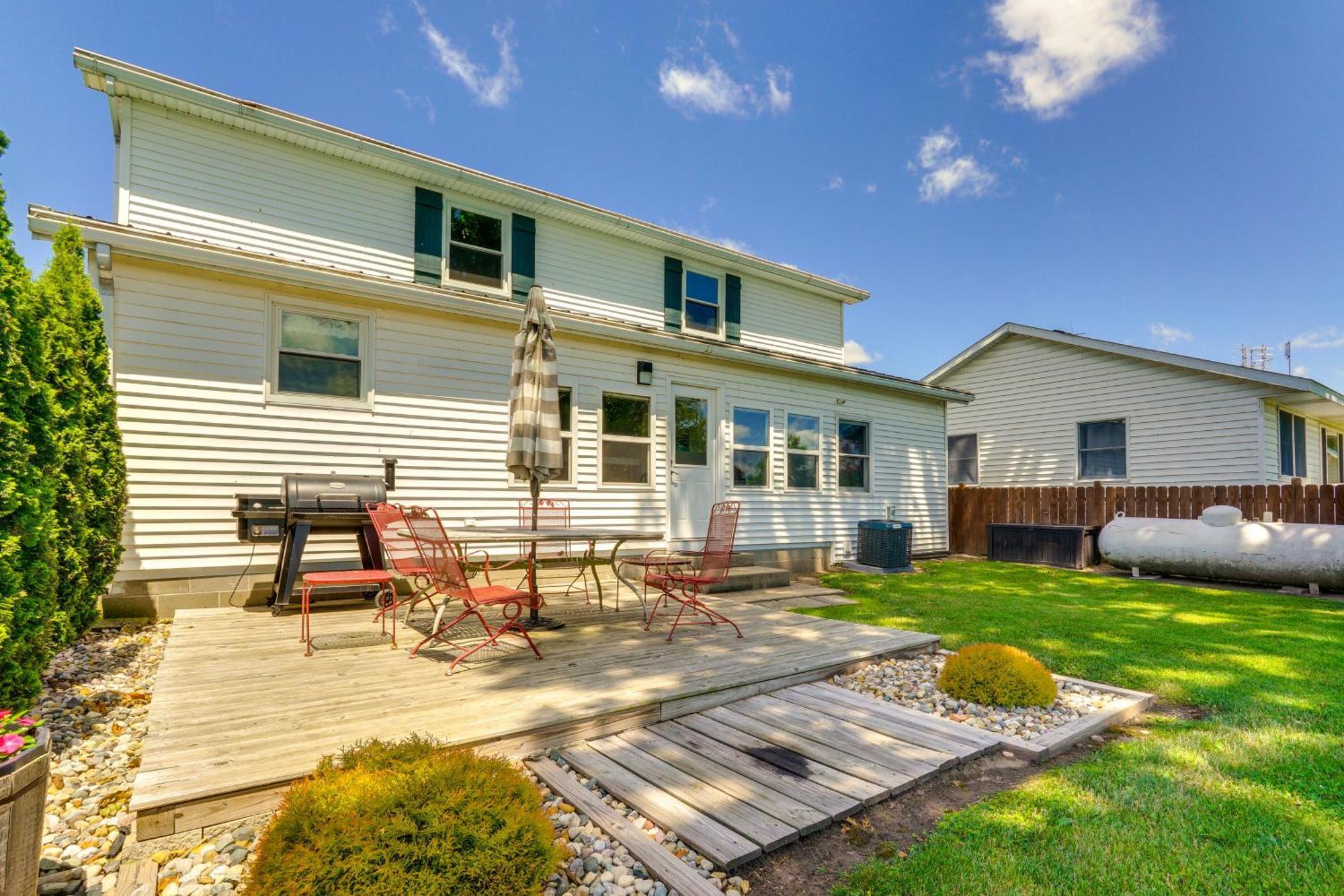 Howe Retreat With Fire Pit And Private Boat Dock! Exterior foto